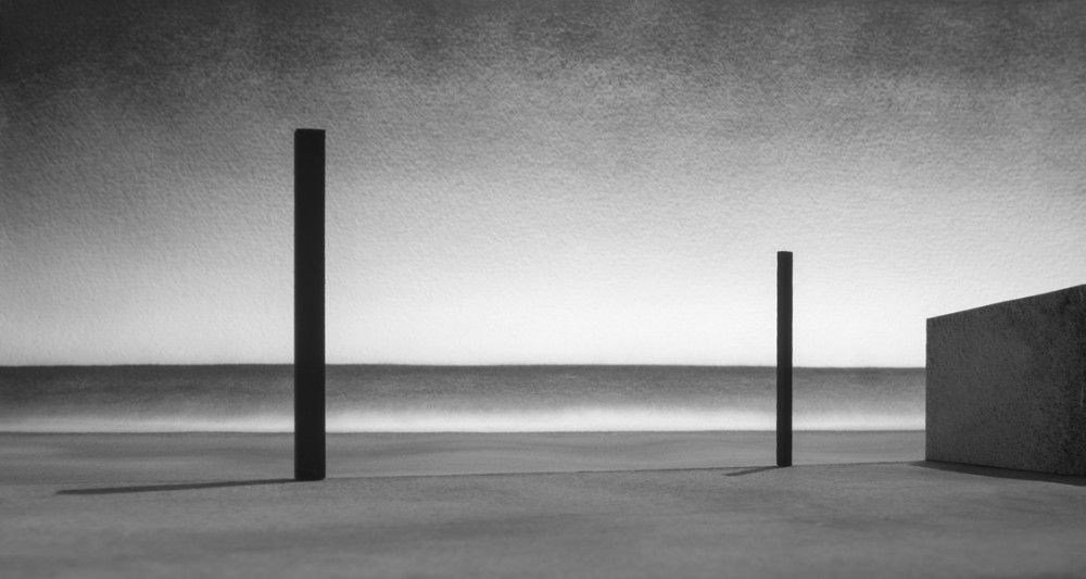 Standing on a Beach - 15,24 inerzia_inertia, 2015, stampa ai pigmenti di carbone su carta cotone Hahnemühle, 75x40cm