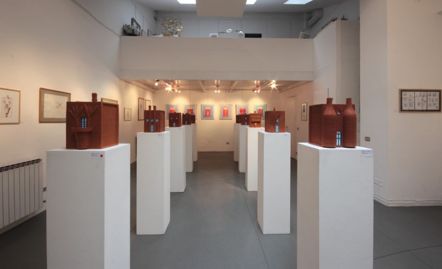 Galleria Antonia Jannone. La mostra di Ugo La Pietra nel 2014