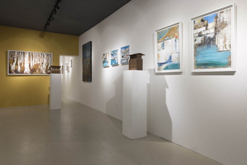 Mostra delle sculture di Michele De Lucchi con gli smalti su carta e ferro di Alessandro Busci, giugno 2019 ph. Nicola Gnesi