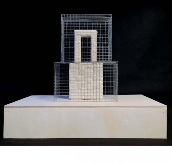 Archetipi - Andrea Branzi, Archetipi n. 6, 2019, DAS, legno e rete metallica, 60 x 40 h 50 cm ph. Daniele Macchi